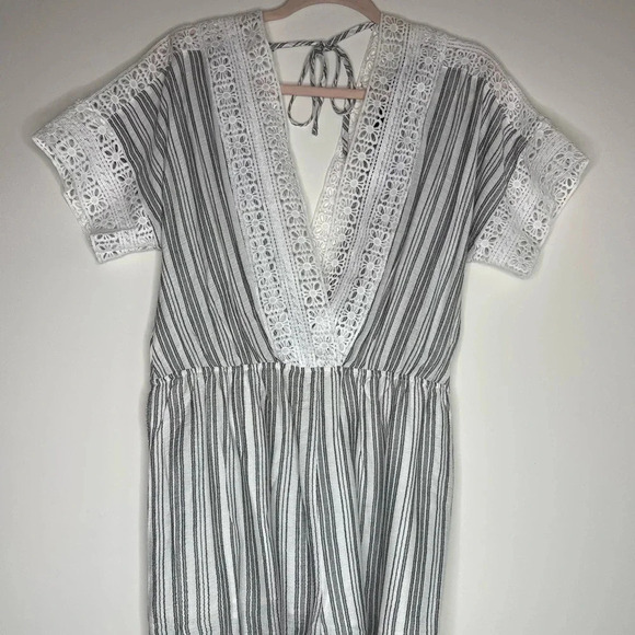 Maverick the Collection Striped romper | size M | NWT - Picture 1 of 4